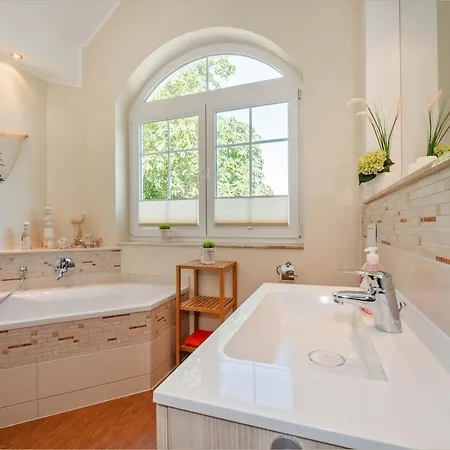 Apartment Hauptstrasse 102 Whg 4